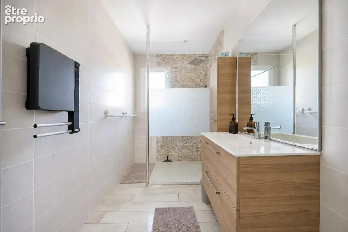 LA BASTIDE-DE-SÉROU – Villa d'environ 157 m², 4 chambres, DPE B, photovoltaïque et vue dégagée - photo 10