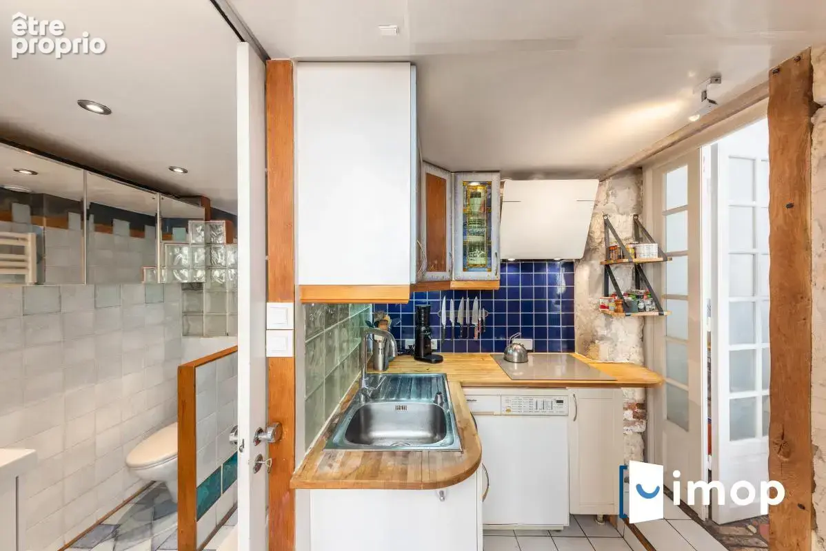 Idéalement placé. Ambiance contemporaine avec charme de l'ancien - photo 10