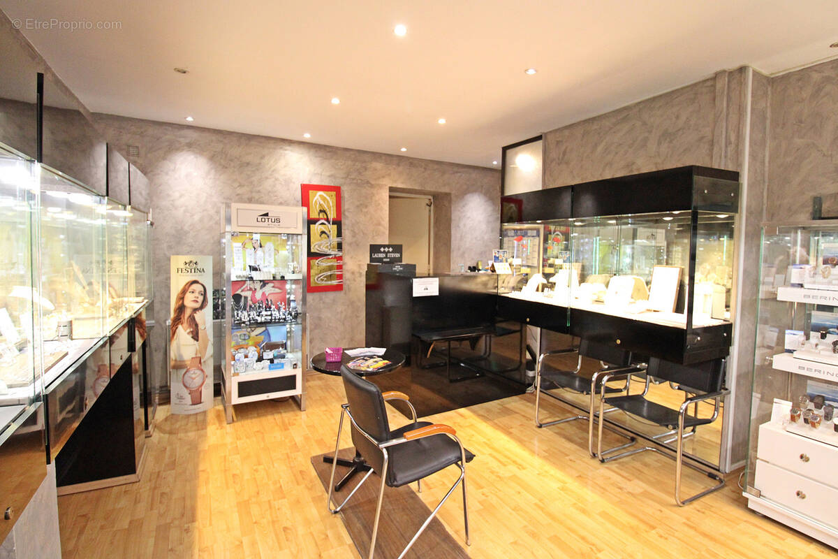 Commerce à LA SEYNE-SUR-MER