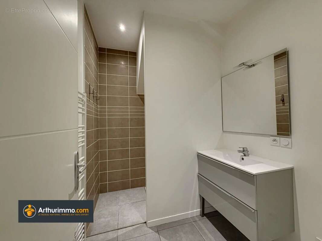 Appartement à BOURGOIN-JALLIEU