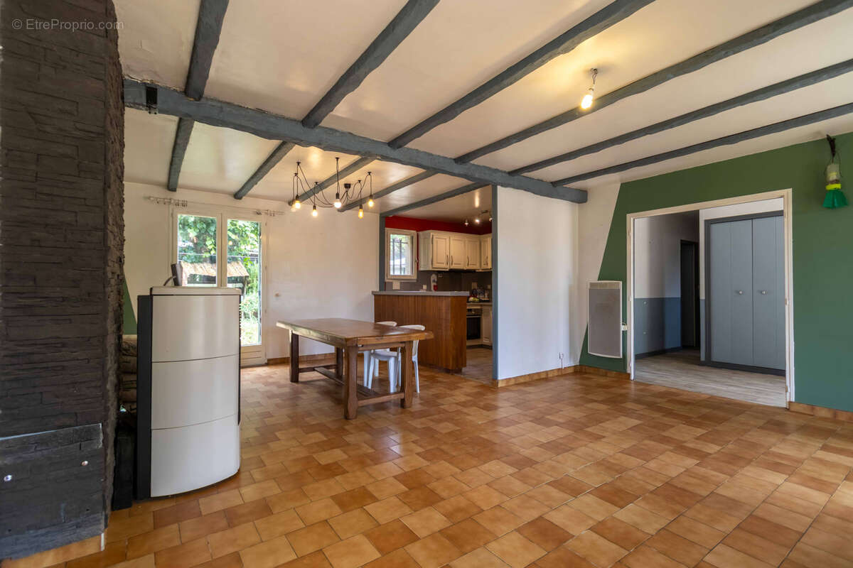 Maison à SAINT-VINCENT-DE-COSSE