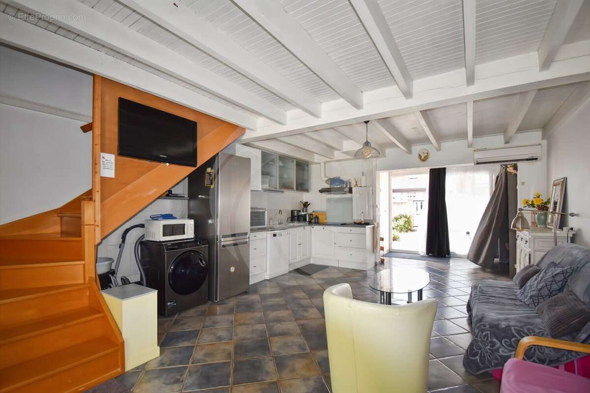 Maison à FLEURY