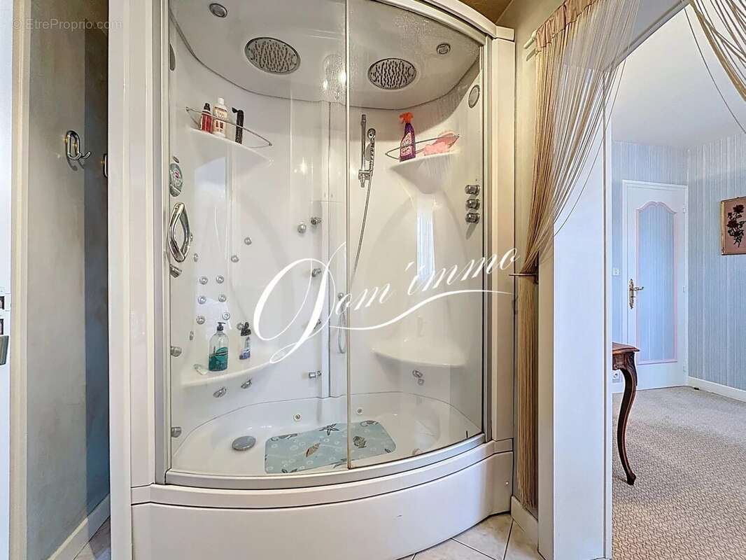 En exclusivité, élégance et caractère pour cette maison familiale - photo 17