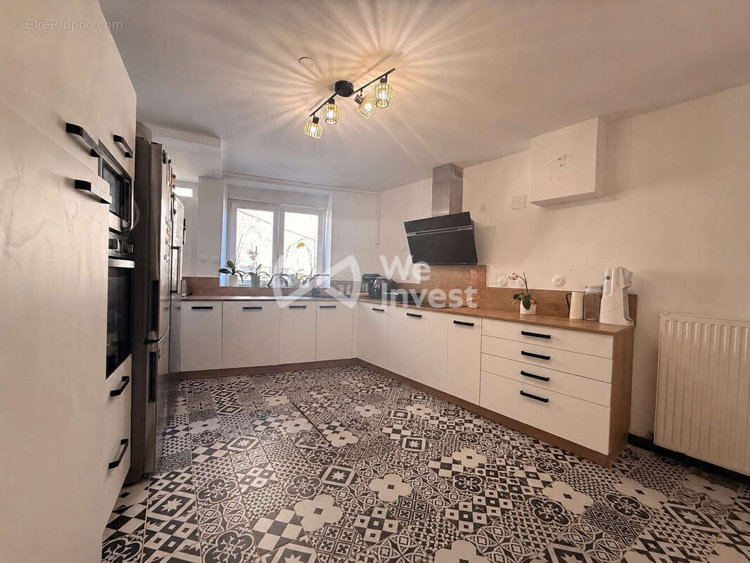 Maison 172 m² à Beaumont-En-Argonne  - photo 2