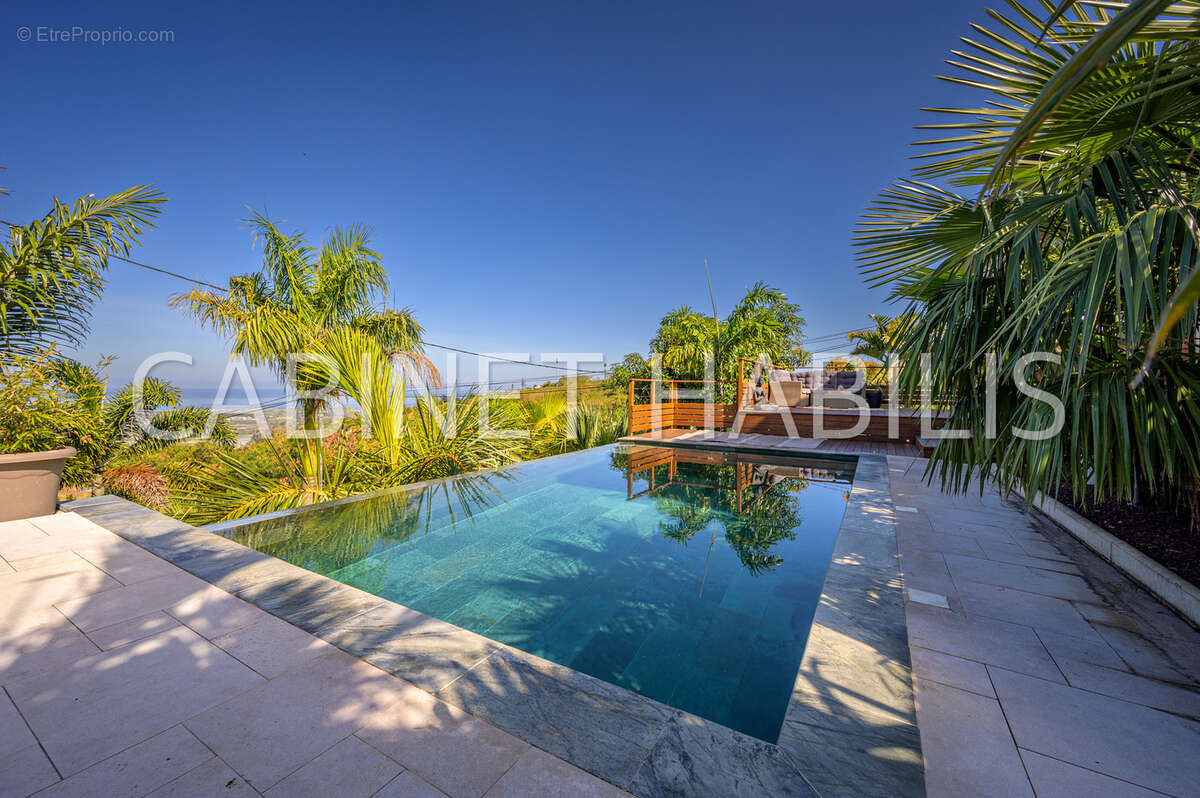 A VENDRE -VILLA T6  224.40 m2 environ - ENTRE-DEUX - 690 000 € - photo 19