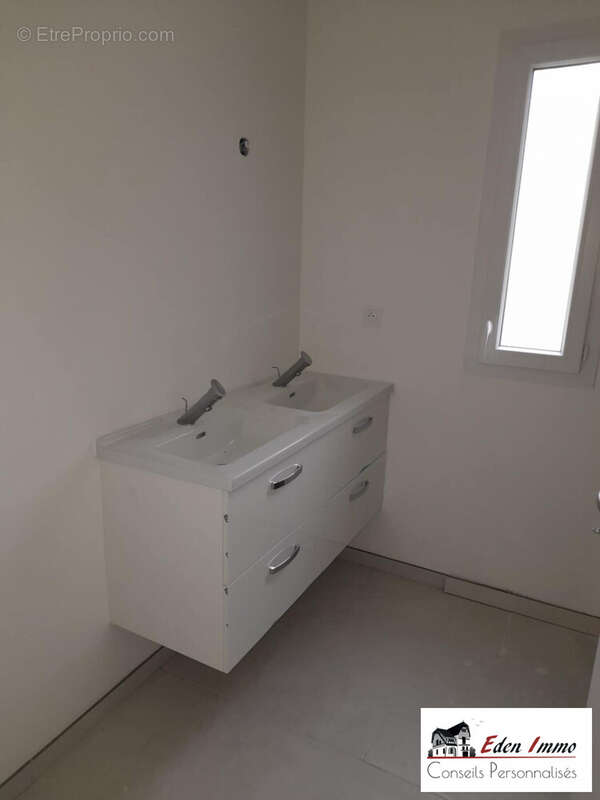 Maison à CHAMPNIERS