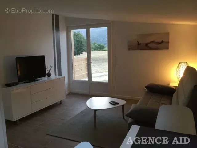 Maison à CUGES-LES-PINS