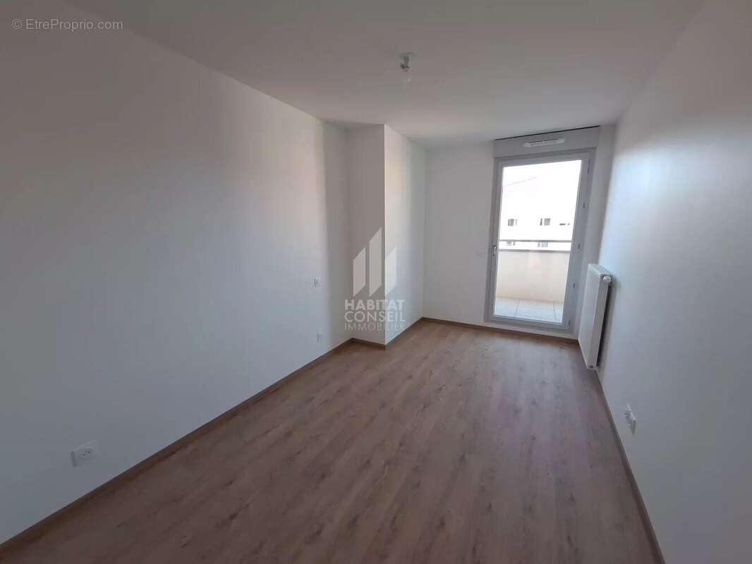 Appartement à MOIRANS