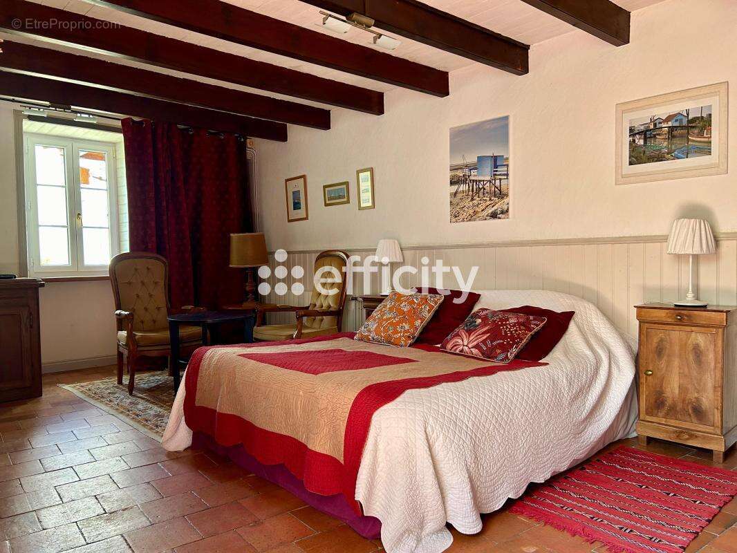 Maison à NIEULLE-SUR-SEUDRE