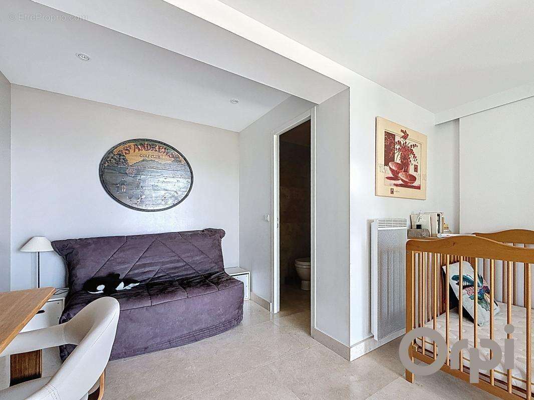 Maison à LES ISSAMBRES