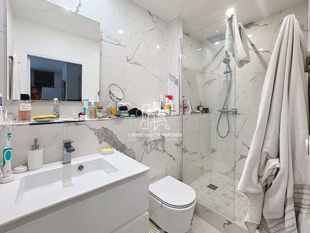 Appartement à PARIS-18E