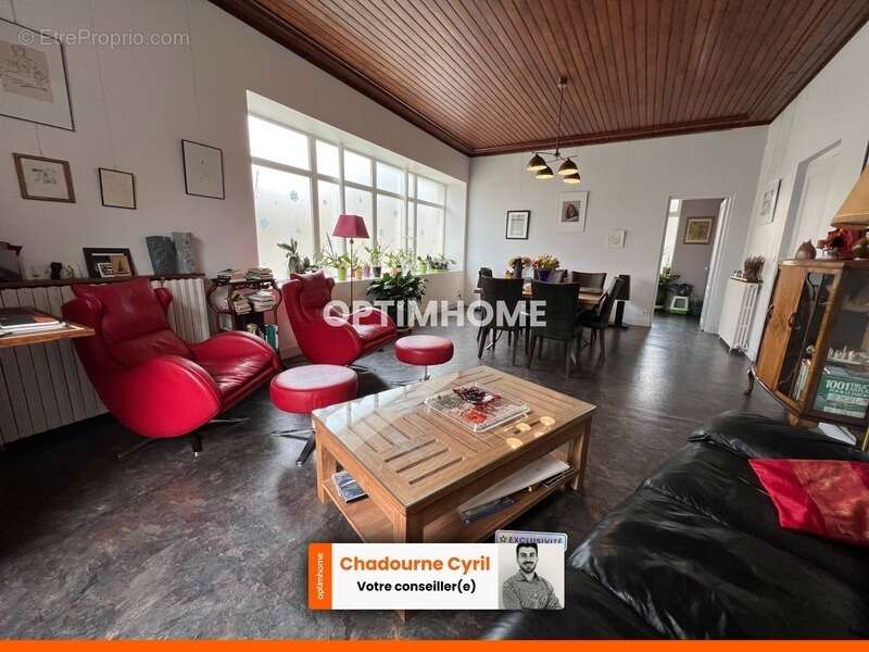 Maison à JAVERLHAC-ET-LA-CHAPELLE-SAINT-ROBERT