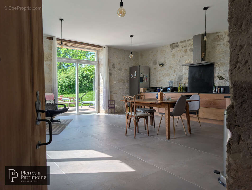 Maison à LASSERRE