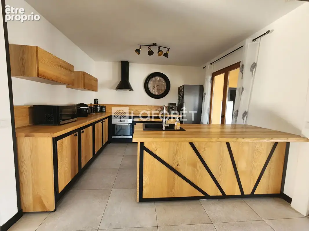 Maison 3 faces avec terrasse, garage et vue dégagée ! - photo 2