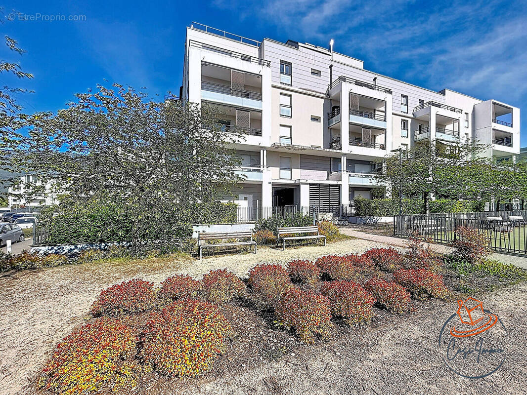 Appartement à SAINT-GENIS-POUILLY