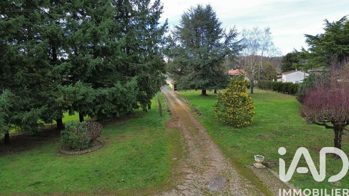 Photo 3 - Maison à LA ROCHEFOUCAULD