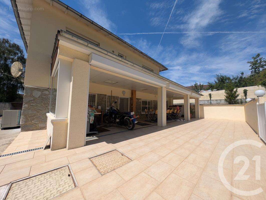 Maison à COUZEIX