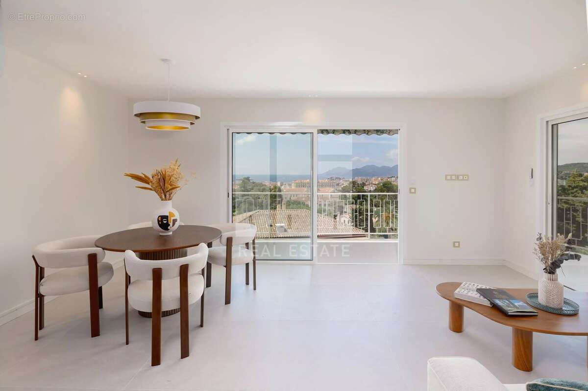 Appartement à CANNES