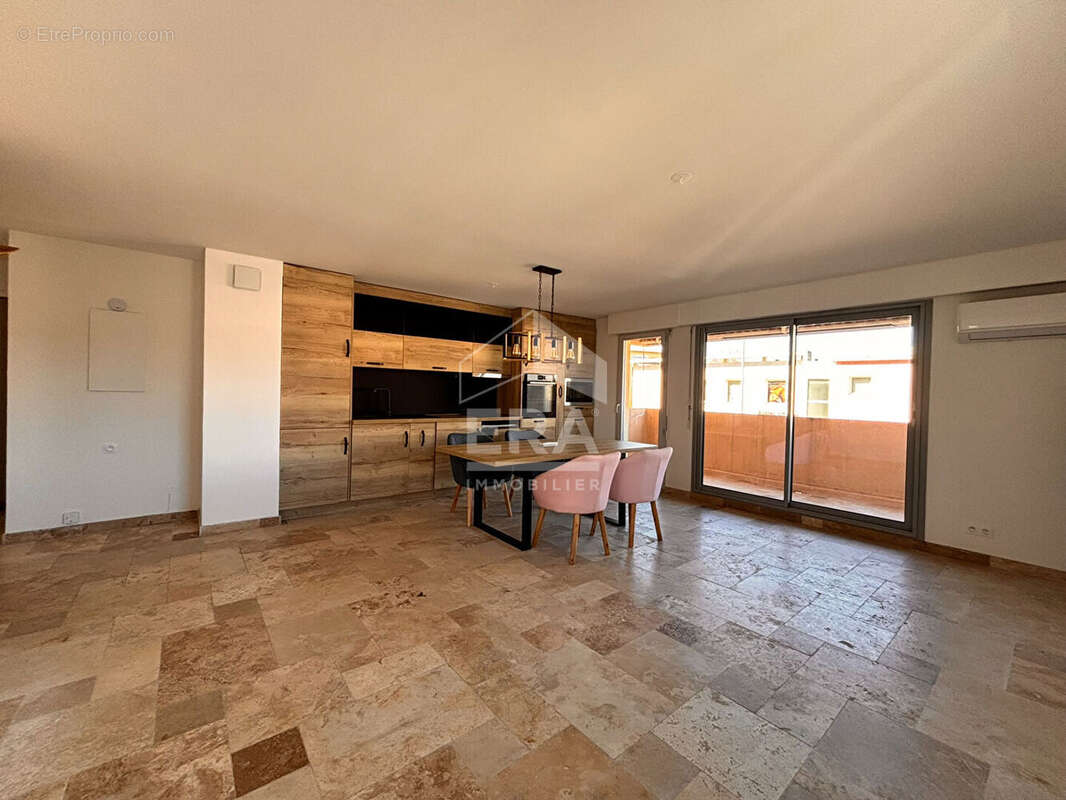 Appartement à FREJUS