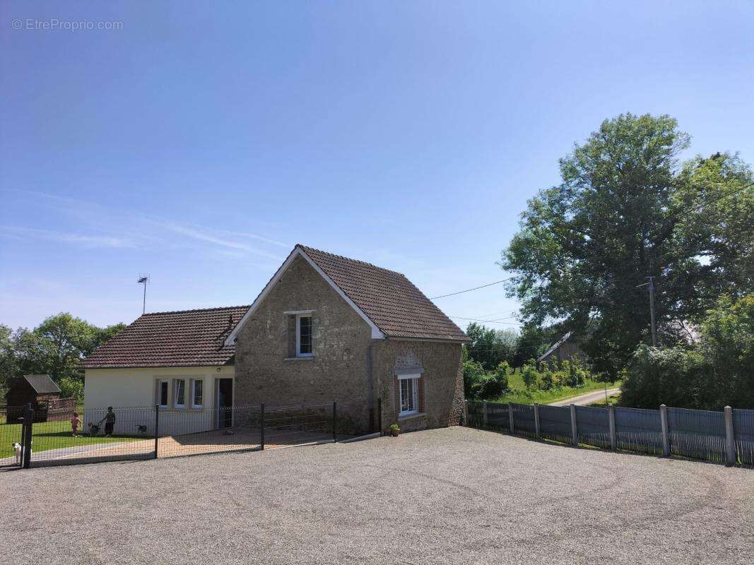 Maison à SAINT-PIERRE-DES-NIDS