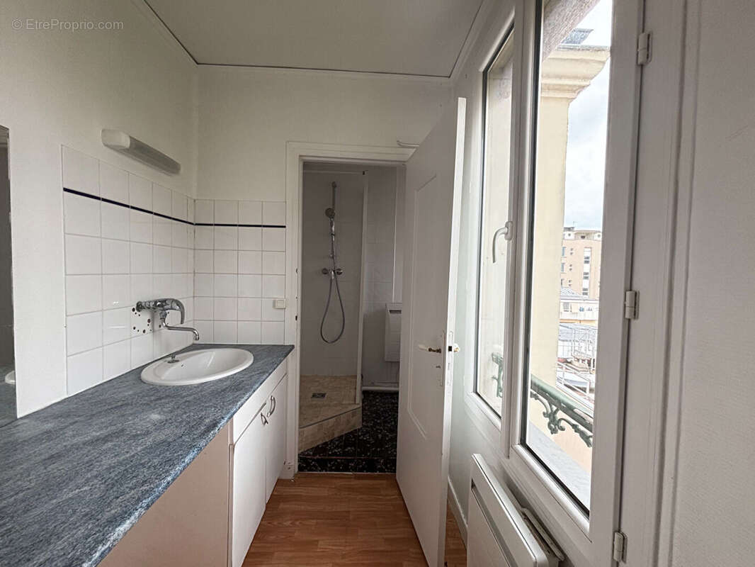 Appartement à SURESNES