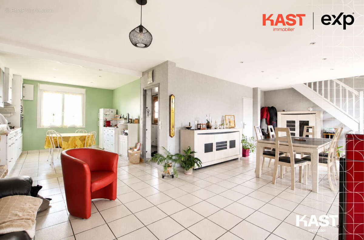 Maison 112 m² à Saint-Didier  - photo 4