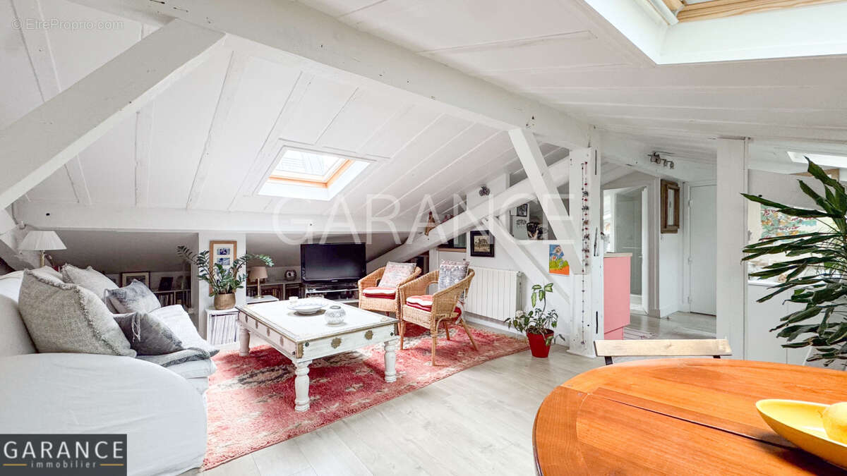 Appartement à PARIS-12E