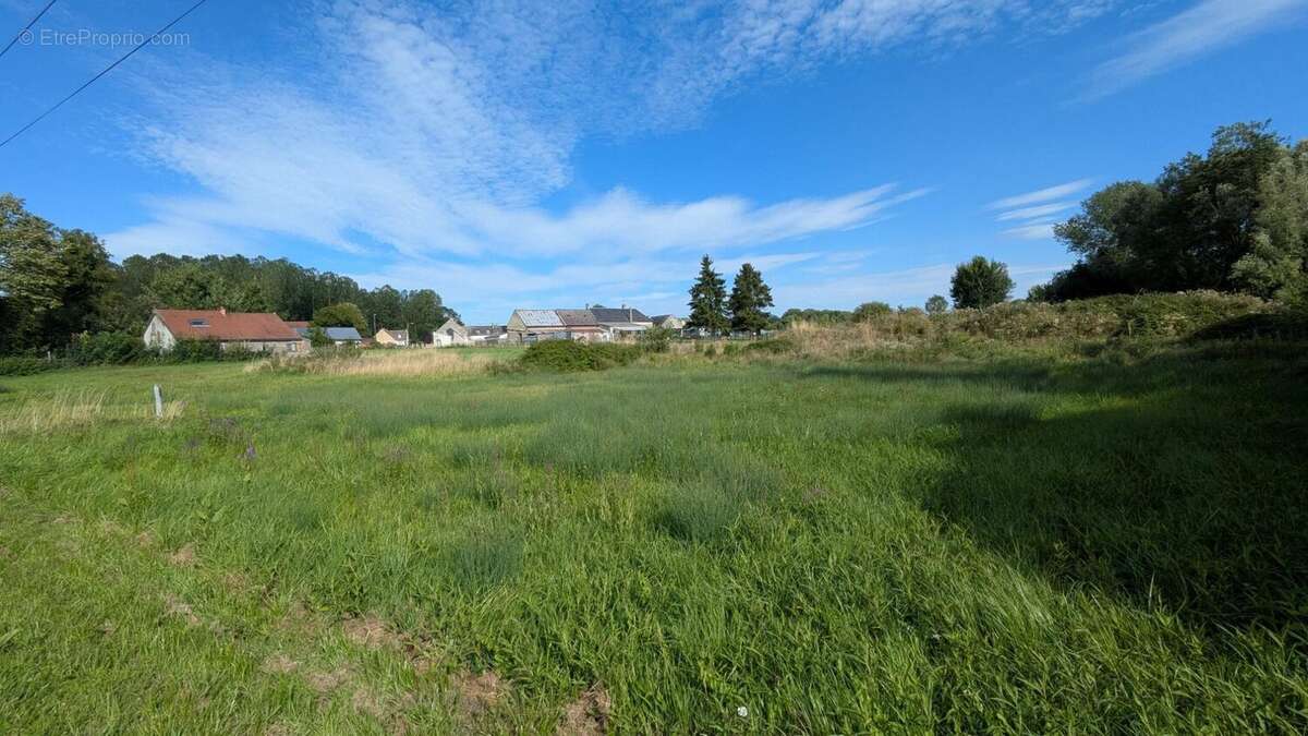 Terrain 4682 m² à Trosly-Loire  - photo 3