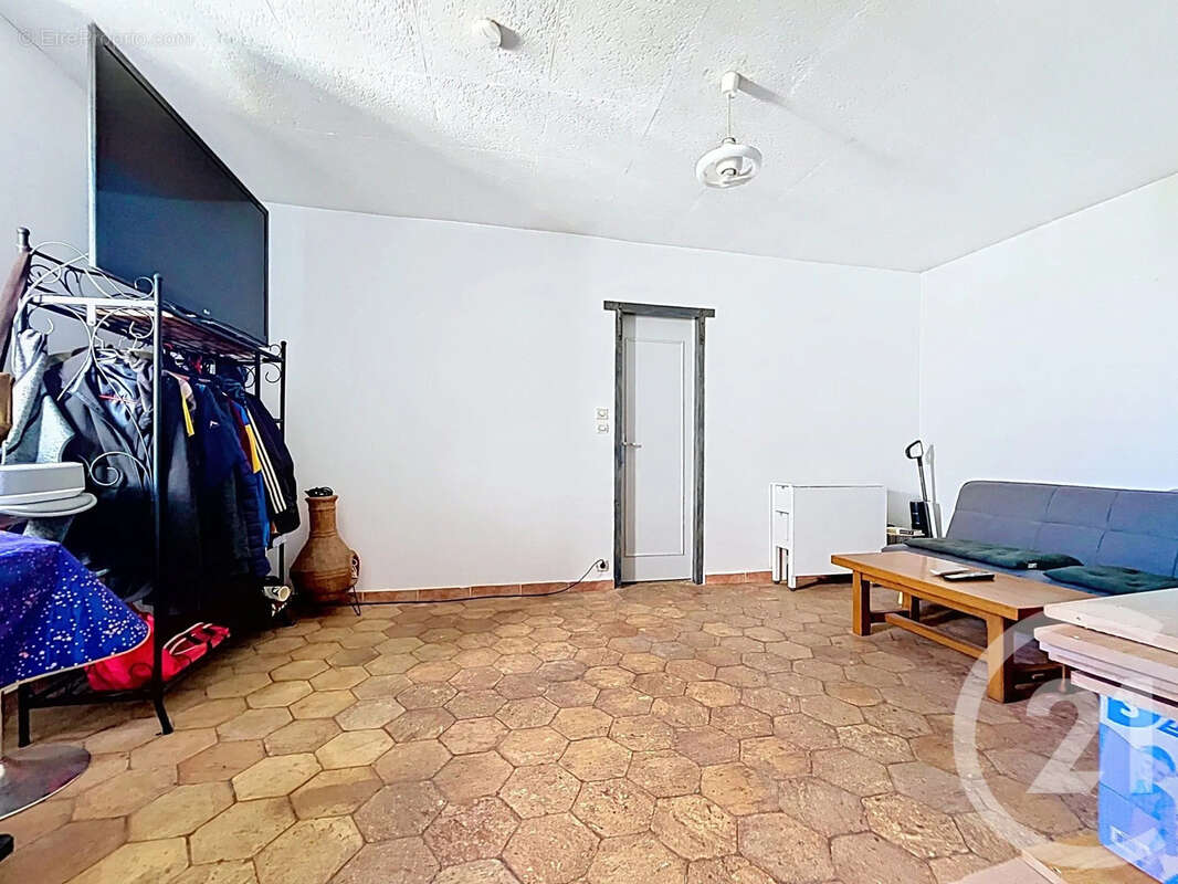 Maison 91 m² à Villebougis  - photo 3