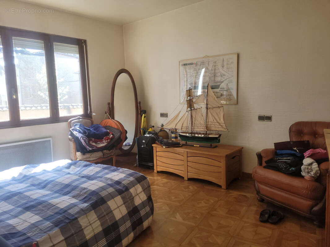 Appartement à MORNANT