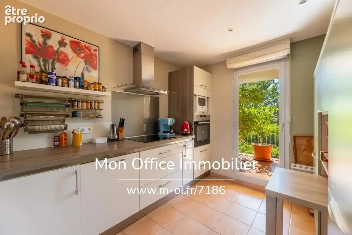 Référence : 7186-AUS - Appartement 3 pièces de 95m² avec terrasse - Piscine - Double box -13540 Aix-en-Provence - photo 7