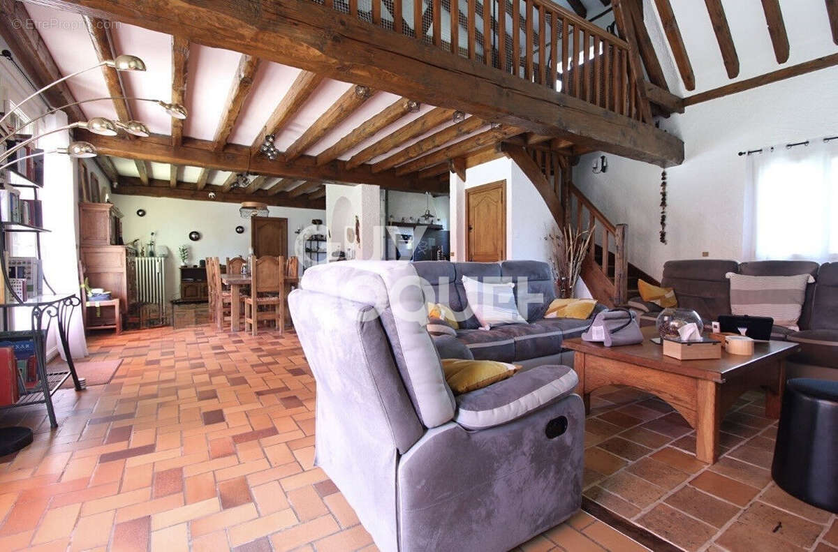 Maison à LIVERDY-EN-BRIE