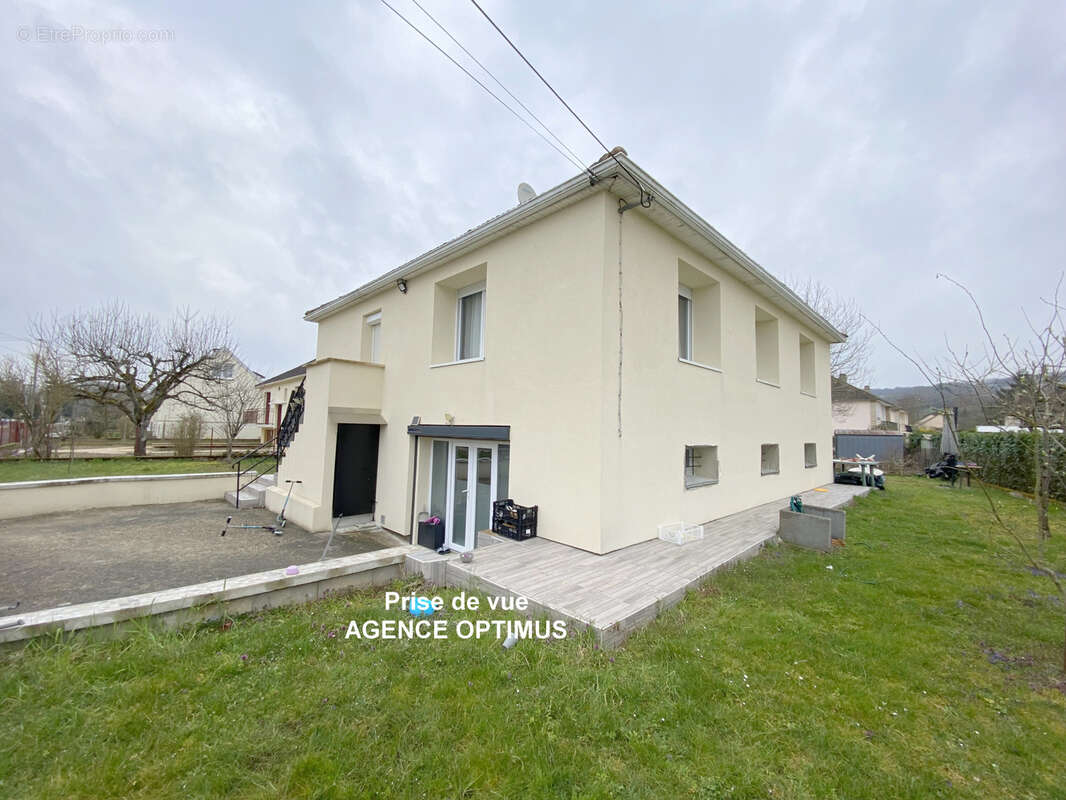 Maison à VILLENEUVE-SUR-YONNE