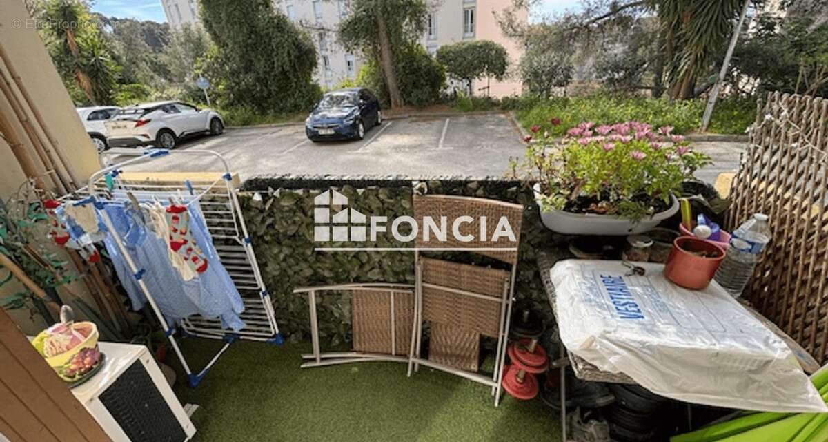 TOULON OUEST Ravissant T3  vendu LOUE avec locataire sérieuse depuis 12 ans - photo 4
