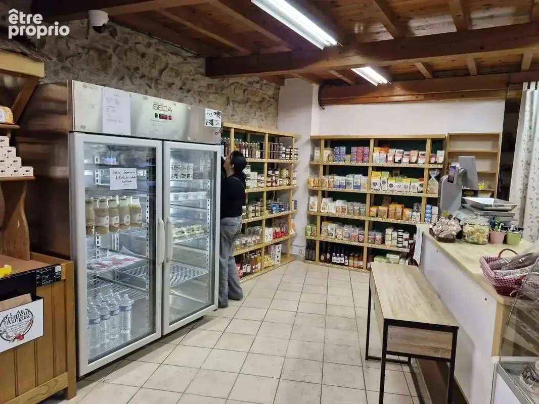 Immeuble  à Aurignac avec commerce, appartement et espace à créer - photo 3