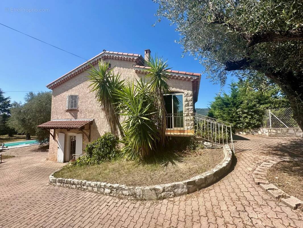 Maison à CONTES