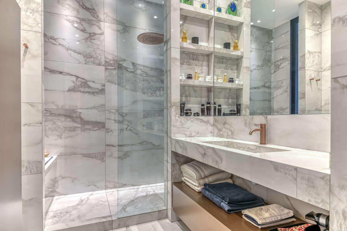 Appartement à LYON-6E