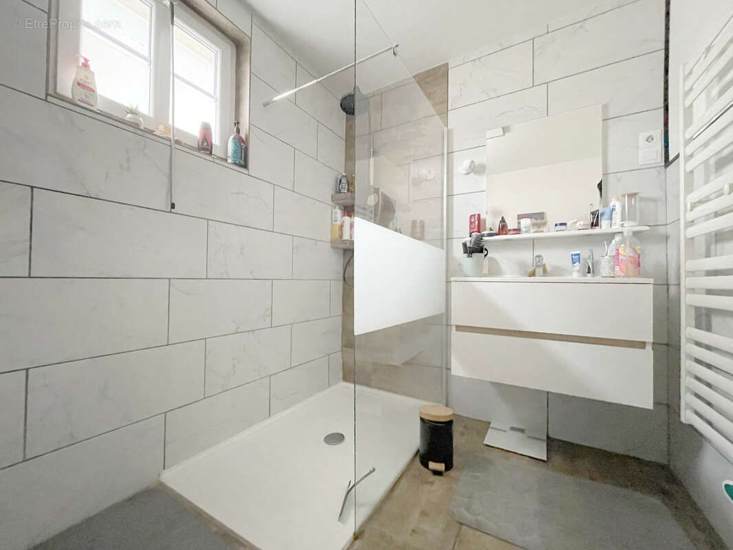 Maison à SAINTE-GENEVIEVE