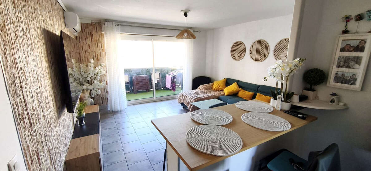 Appartement à LUNEL