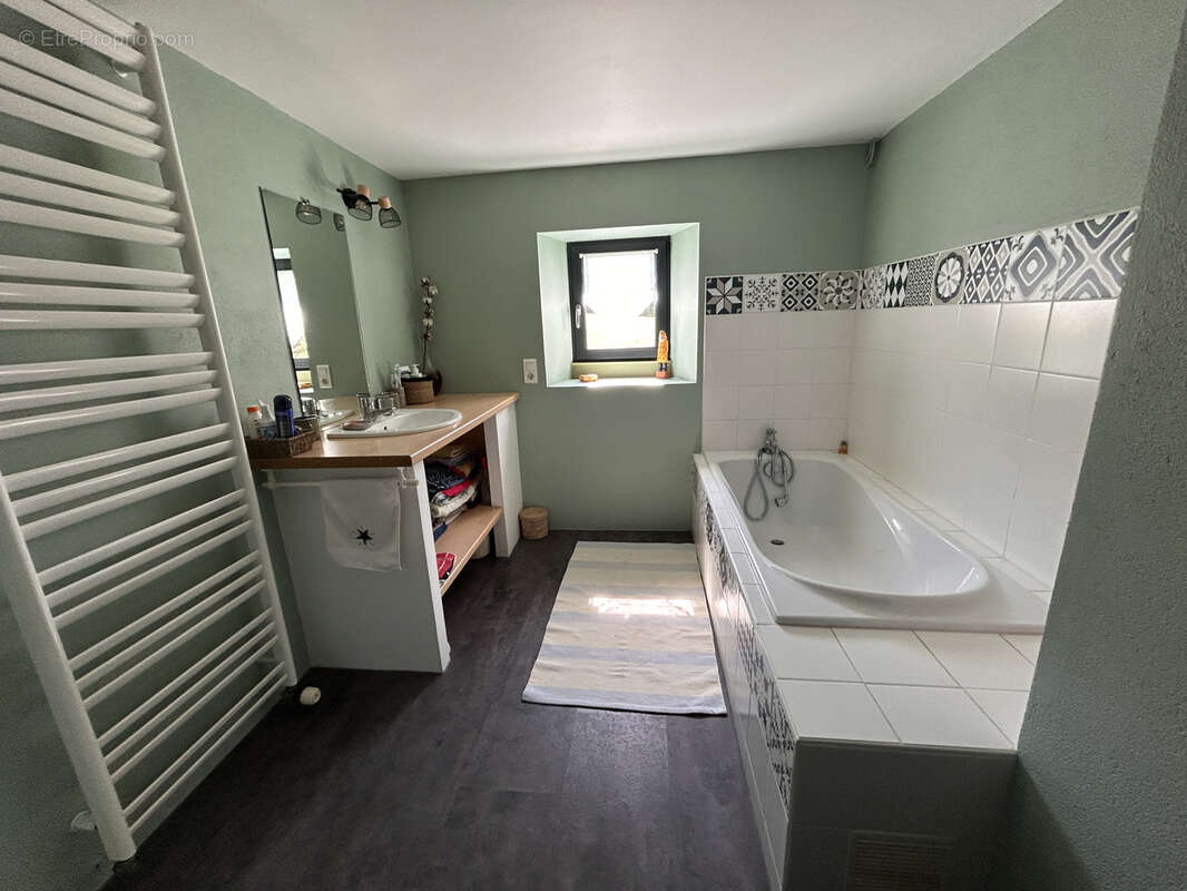 Maison à CHATELLERAULT