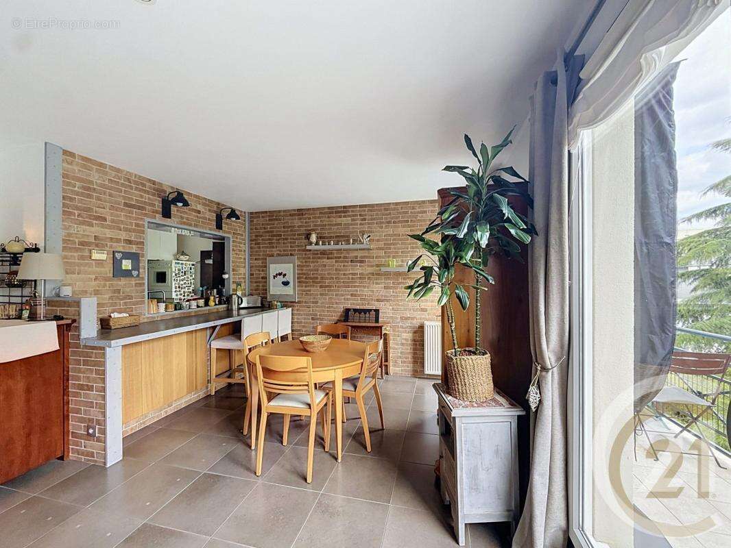 Appartement à CHOISY-LE-ROI