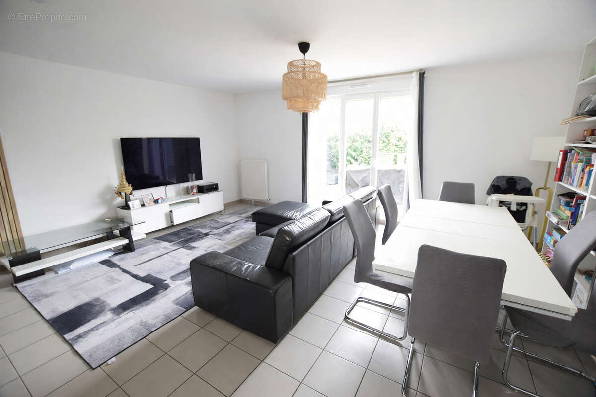 Maison à BALLAINVILLIERS