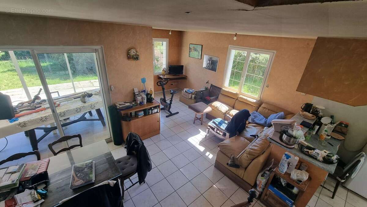Photo 3 - Maison à LIGNY-EN-BRIONNAIS