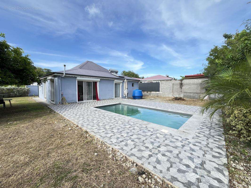 Maison 131 m² à Le Moule  - photo 5