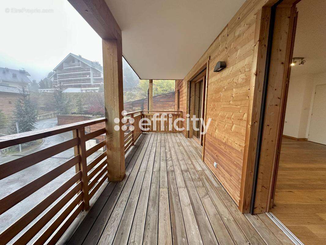 Appartement à SAINT-ETIENNE-DE-TINEE