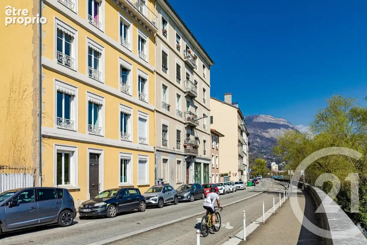 Appartement 97 m² à Grenoble  - photo 13