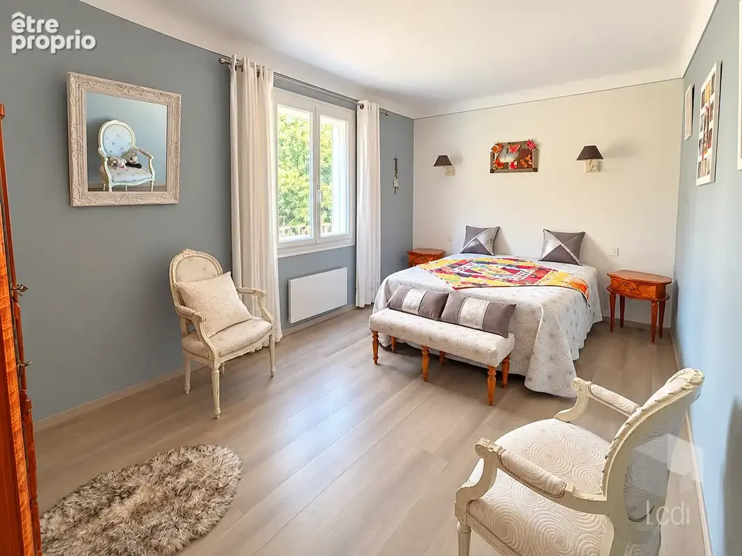 GRIGNAN, maison de plain pied de 150 m2 - photo 9
