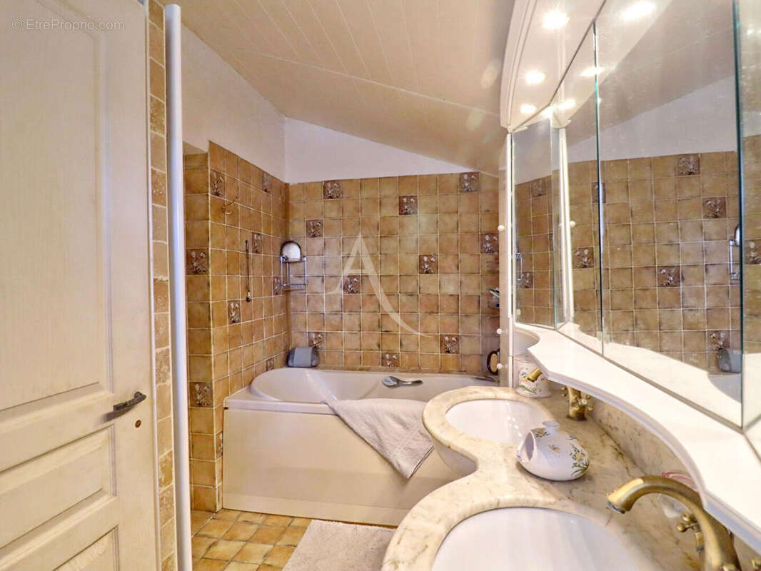 Maison à PIERREVERT