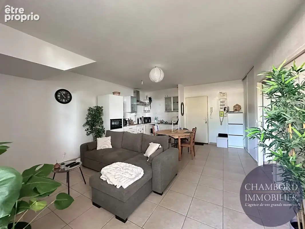 A vendre t2 meublé - photo 3