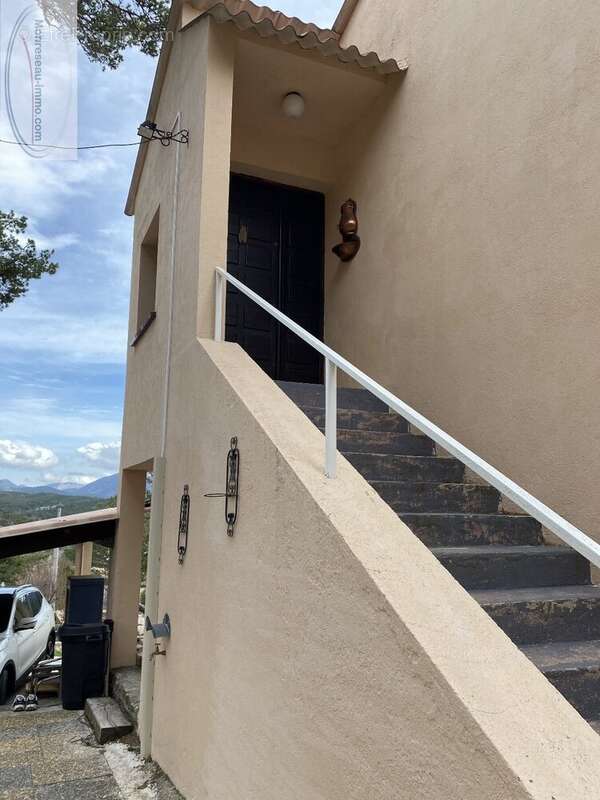 Maison à CHATEAUVIEUX